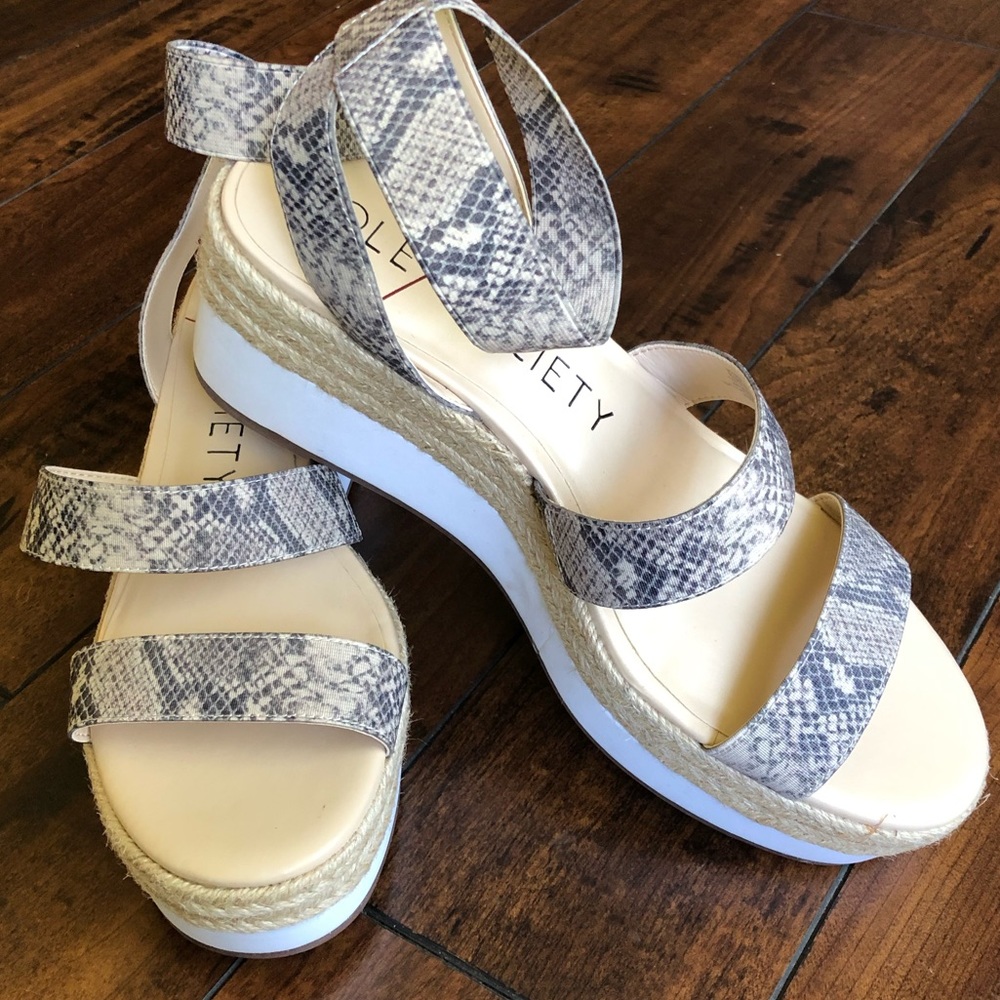 SOLE SOCIETY strappy platform sandals size 8 1/2